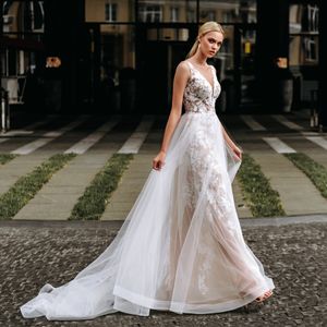 Spaghetti Straps Dark Iovry Champagne Lace Tulle Wedding Dress A-Line Sheath Crystals Open Back Long Elegant Bridal Gowns