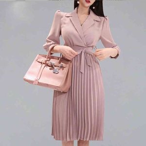 オフィスプロの女性の扇形の襟のプリーツのドレスA 210522