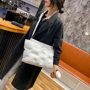 2021 Free gifts Luxury Digner Clutch Bag Women Hot Trendy Fashion Ladi cotton Shoulder Bag Pattern Women Handbag