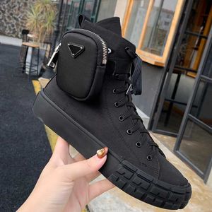 Couple high top casual shoes classic black classics white designer leather design mens and womens fashion sneakers non slip wear resistant soles