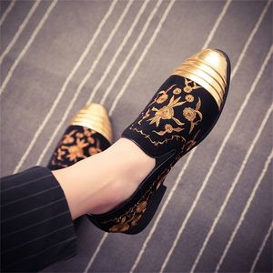 Fashion Gold Top and Metal Toe Men Velvet Dress shoes italian mens dress Handmade Loafers Party Flats Zapatos Hombre 220218