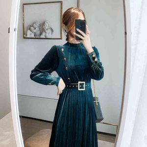 Autumn Winter Black Green Women Vintage Long Sleeved Gold Buttons Stand Collar Lady Elegant A-Line Draped Velvet Dress 210514