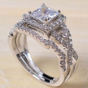 Grossist Professionell Pave inställning Smycken 925 sterling silver Vit safir Princess Cut Simulerad Diamant Bröllop Brud Kvinnor Ring present