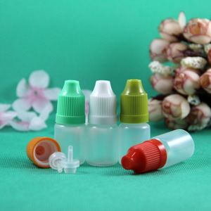 100セット/ロット5mlのプラスチックドロッパーボトル、子どもの証明セーフティキャップ長いノズルPE安全性液体ジュースオイル5 ml