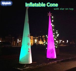 Winter Outdoor Decorative Lighting Inflatable Cone Lamppost Printed With Snowflake Patterns For Christmas And New Year Decoration