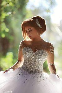 Luxurious Rhinestones Crystal Ball Gown Wedding Dresses Vintage O Neck Long Sleeves Backless Plus Size Floor-length Bridal Gowns208k