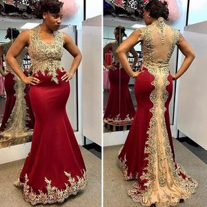 2020 Sexy Burgundy Mermaid Evening Dresses Gold Lace Applique Beads Sweep Train Jewel Neck Sheer Back Sleeveless Plus Size Party Prom Gowns