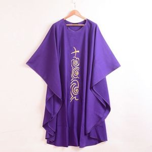 Heliga religionskostymer för prästerskap Priste Purple Cloud-Like Broderi Cross Chasuble Cople Apparel Vestments 3 stilar