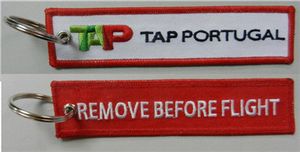 TAP Air Portugal Remove Before Flight Gepäck Schlüsselanhänger Ring Pilot Cabin Crew Tag 13 x 2,8 cm 100 Stück Menge