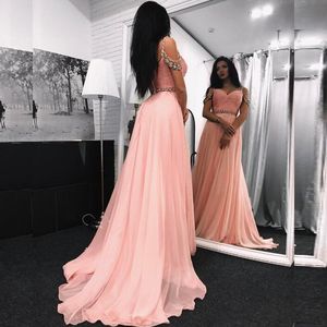 Elegant Blush Rosa Beaded Prom Klänning Lång Formell Kväll Party Gowns Spaghetti Straps Of The Shoulder Prom Klänningar Sweep Train