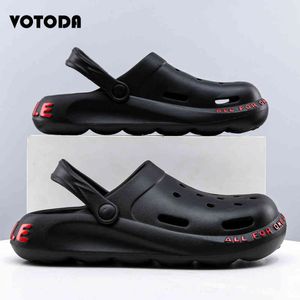 Summer Men Garden Slides Breathable Non-Slip Beach Slippers Fashion Cool Sandals Male Hole Shoes Large Size Flip Flop C0330