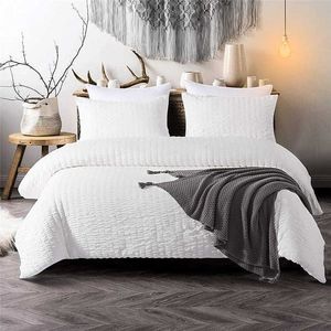 Solid Grey White Duvet Cover Set Seersucker Washed Microfiber Twin Single Double Queen King Size Sängkläder för barn Vuxna 210706