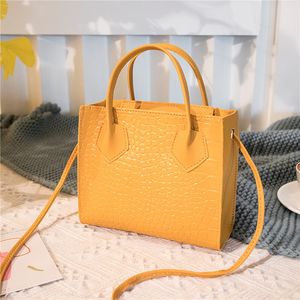 Mulheres luxuosas bolsa de ombro crocodilo padrão clássico sólido pu couro crossbody moda bolsa feminina