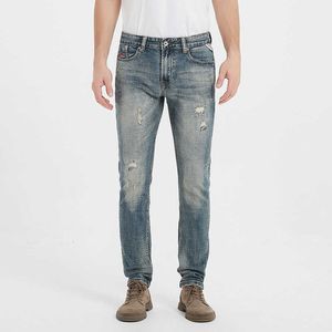 Europeisk vintage mode män jeans retro blå elastisk smal passform rippad frayed hål patch designer casual denim byxor