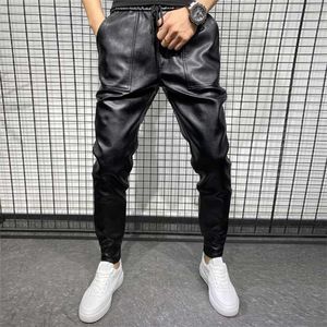 Winter Thick Warm PU Leather Pants Men Clothing Simple Big Pocket Windproof Casual Motorcycle Trousers Black Plus Size 211201