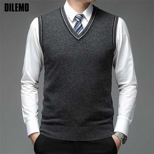 100% ull toppkvalitet autum mode varumärke solid pullover tröja v halsen väst män vanlig ärmlös avslappnad män kläder 211221