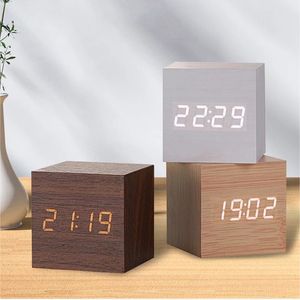 Ny smart digital klocka röstaktiverad LED, snooze Funktion Termometer USB / AAA Powered Alarm Clock