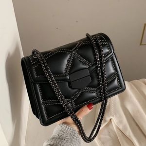 Designer-Handtaschen, Cross-Body-Punk-Damen, Rivet Luxurys, Umhängetaschen, Handtasche mit Klappe, Clutch, Luxus-Kette, Geldbörse, Messenger-Tasche, Geldbörsen, Damen, Satchel, Wristlet, Sacoche, Mädchen