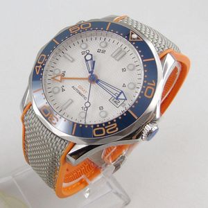 Armbandsur Lyx 41 mm vit urtavla safirglas GMT lysande keramisk ram Datumrörelse Automatisk mekanisk herrklocka