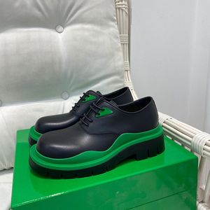 Blandad färgplattform Oxfords tjocka enda derby stövlar höst läder boot kvinnor rund tå designer sko casual loafers