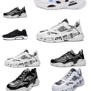 7YPY Buty Hotsale Platforma do biegania Mężczyźni Męskie Trenerzy White Triple Black Fajne Szare Outdoor Sports Sneakers Rozmiar 39-44 23