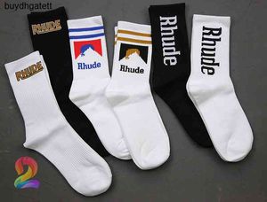 Rhude Socken Hohe Qualität Baumwolle Europäischen Amerikanischen Straße Trend Männer Frauen Einfache Brief Paar In-tube80kv