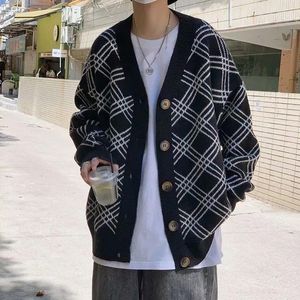 Мужские свитеры 2022 с алмазной клеткой Черный кардиган свитер модный бренд ленивый стиль свободно топ японские тенденции женской осенью