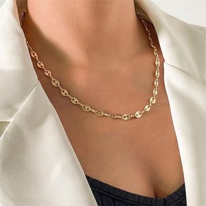 Einzelne Schwein Nase Schnalle Form Ketten Halsketten Frauen Geometrische Eisen Schlüsselbein Kette Europäischen Weibliche Party Täglich Tragen Hals Schmuck Zubehör, Gold Weiß K