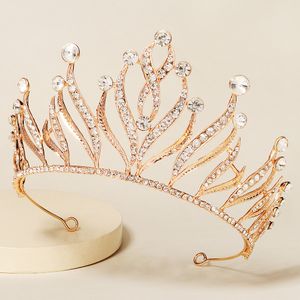 2022 Bridal Wedding Headpieces Silver Gold Sweet 15 Girls Wear Tiara 14.5*8.5cm Crystals Pearls Lady Pageant Crown Birthday Christmas Halloween