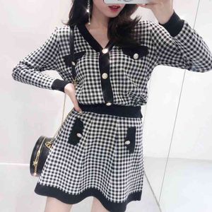 Women Knitted 2 Piece Set Plaid Gold Single Breasted Cardigan Sweater + A Line Skirts V Neck Jackets Coat Casual Mini Skirt Sets 210416
