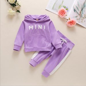 Simples linda garota crianças conjuntos de roupas letras mini cópia hoodies + calça 100% algodão primavera outono criança roupa