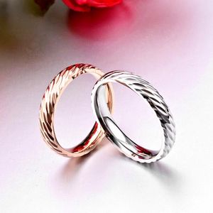 Anéis de cluster Top Quality Simple Titanium Steel para mulheres e homens amante Geometric moda jóias prata / rosa cor de ouro anel