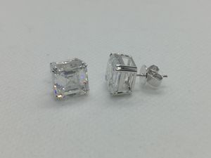 Lotusmaple Asscher Kesim Moissanit Elmas Küpe Saplama R Renk D Geçiş Testi Geri Sert 14K, 18K Beyaz, Sarı, Gül Altın Platinum 950 Sertifika Özelleştirilebilir