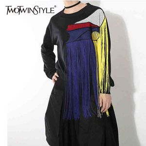 Twotwinstyle Dikiş Renkli Hit Renkler Kazak Kadınlar Için O Boyun Uzun Kollu Boy Rahat Tişörtü Kadın 210517