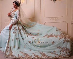 Abiti da sposa caftano marocchino con gonna oversize e strascico ricamato in pizzo dorato a maniche lunghe Abito da sposa principessa Dubai Arabia Saudita