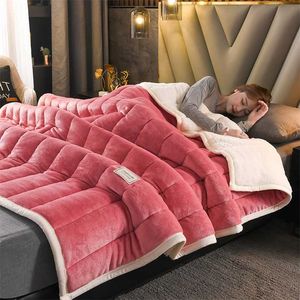 Mermind 3 Camadas Quilted Sólido Velo Cobertores e Lances Adulto Grossa Quente Quente Inverno Blanket Super Soft Dubet Comforter Luxo 211122