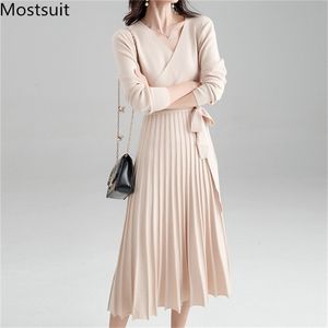 Autumn Korean Fashion Knitted Long Dress Women Sleeve V-neck Belted Pleated Dresses Elegant Solid Female Vestidos 210513