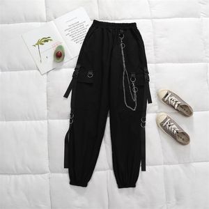 QWEEK Pantaloni cargo neri da donna punk con catena Pantaloni da jogging hippie gotici Techwear Pantaloni larghi a vita alta larghi Mall femminile Goth 211112