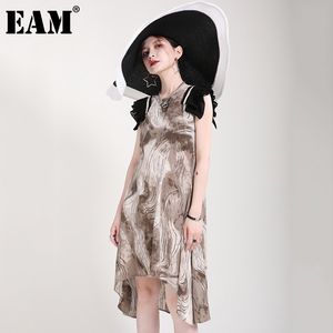 [EAM] Kadınlar Baskı Düzensiz Fırfır Pileli Elbise Yuvarlak Boyun Kısa Kollu Gevşek Fit Moda İlkbahar Yaz 1dD8143 210512