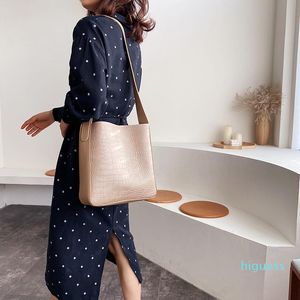 Designer- Women Korean version of the shoulder bag women's fashion cute clutch bag large capacity diagonal female