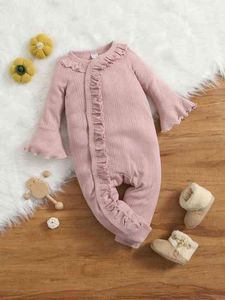 Baby Solid Ruffle Trim Tryck på Knapp Fram Jumpsuit Hon