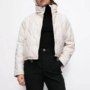 Feminino de Parkas, senhoras grossas e curtas de inverno curto parka feminina moda moda elegante algodão fora de casaco de casaco de couro falso