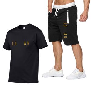 Conjunto de letras de la carta de diseño de la moda Hombre 2021 Verano Nuevo Traje de la camisa Sudadera + Pantalones cortos de playa Conjuntos para hombre Camisetas Casuales Sportsweares