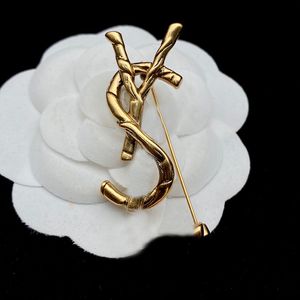 Bamboo Texture Brooch Designer Letter Brooch Pins Luxury L Fashion High Quality Jewelry Women Men Party Gold Broochs Brosche D2110264HL