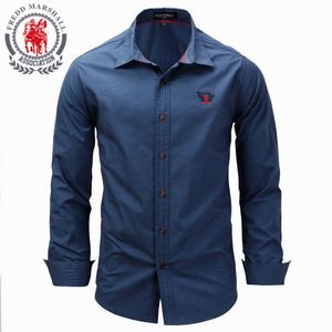 Mode Märke Mäns Stripe Shirt Casual Slim Fit Bekväm Långärmad T-shirts för Män Camisetas Hombre Blus Male FM118 210527