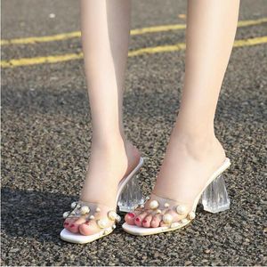 Pantofole Taglie forti 44 Pantofola con perle Donna Tacchi estivi Scarpe trasparenti trasparenti Muli Tong Femmes Sandale Transparente