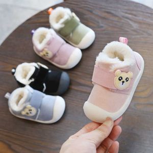 Zima Baby Kids Buty Pierwsze Walker Girls Boys Bawełniane Pluszowe buty Cute Cartoon Soft Sole Grube Ciepłe Buty Toddler 210713