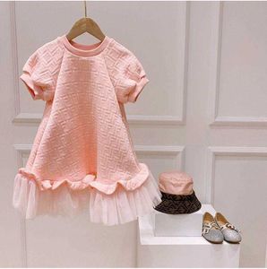 Barns rosa casual kjol lyxdesigner märke modeklänning flickor netto garn kortärmad prinsessklänning för barn Q0716 12