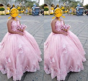 2021 Moda Różowy Prom Sweet 16 Dresses Ball Suknie Bez Ramiączek 3D Kwiaty Koronki Aplikacja Gorset Powrót Tulle Quinceanera Sukienka Plus Size