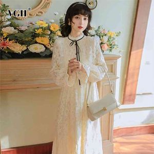 White Elegant Dress For Women Stand Collar Flare Long Sleeve High Waist Patchwork Lace Midi Dresses Female Spring Style 210531